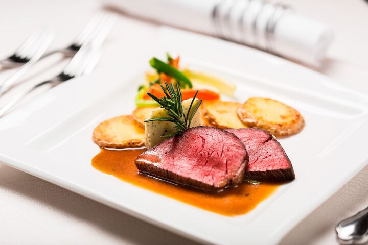Dining 51 of 63