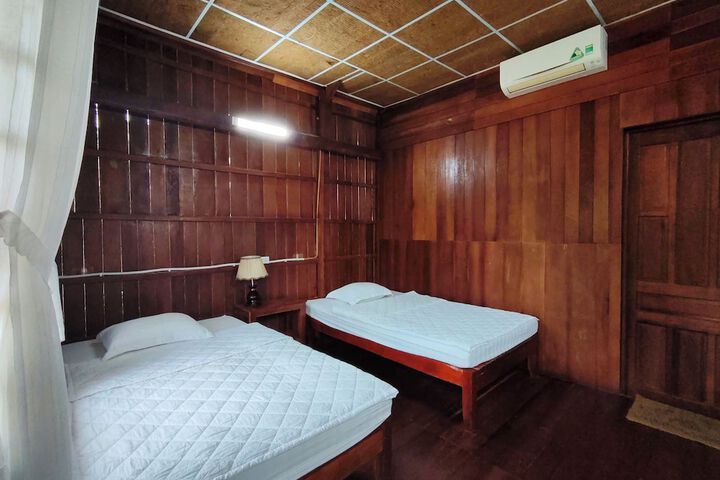 Room 21 of 98