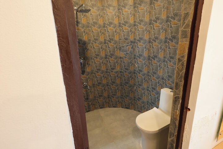 Room 121 of 174