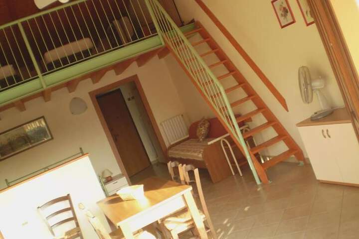 Room 10 of 49