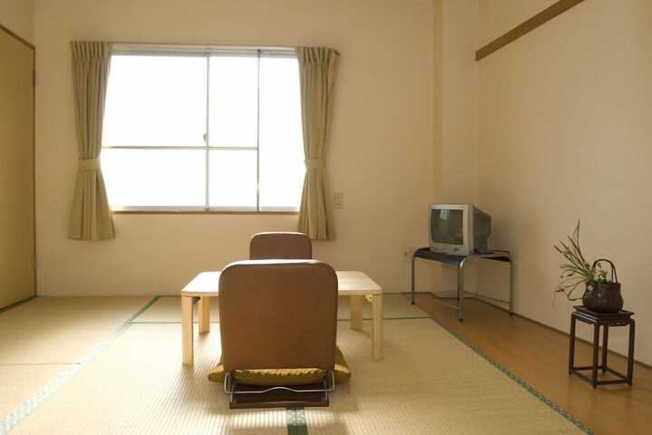 Room 12 of 29