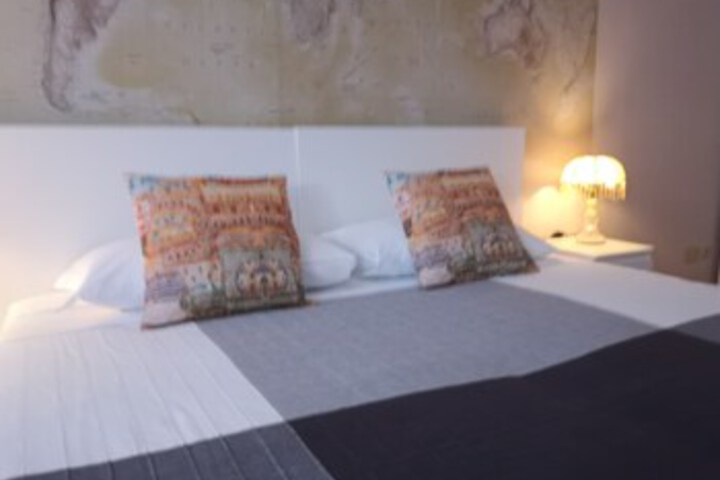 Room 37 of 82
