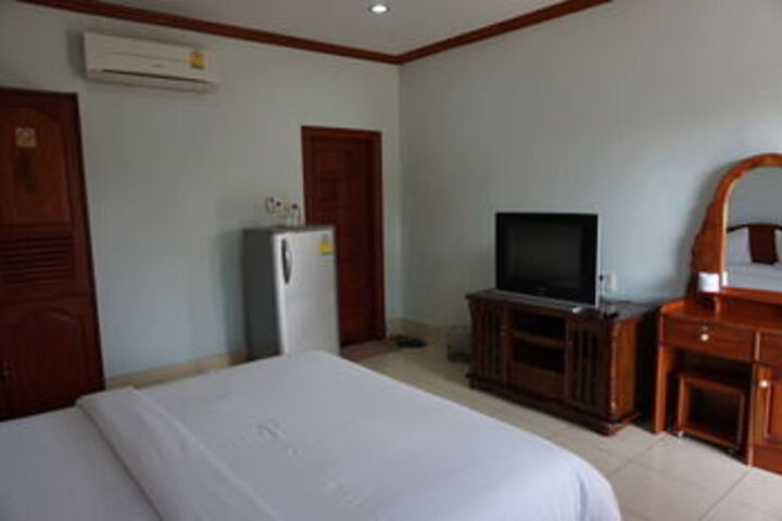 Room 21 of 27