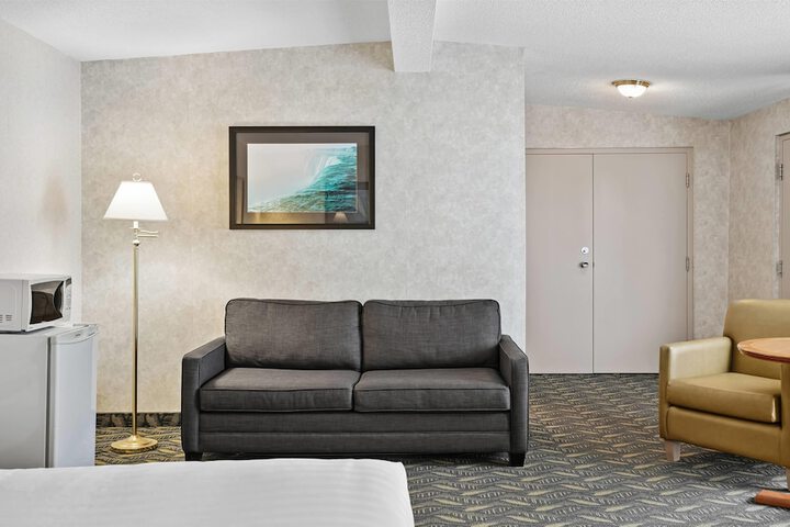 Room 57 of 108