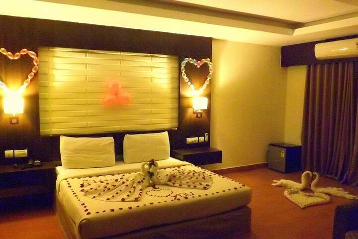 Castle International Premium Hotel