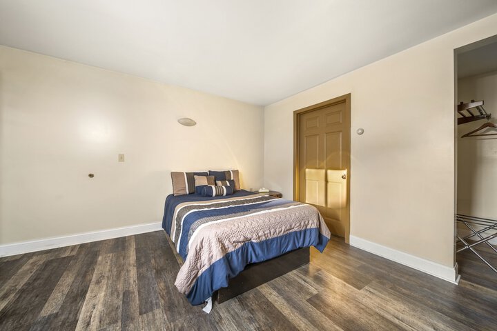 Room 8 of 59