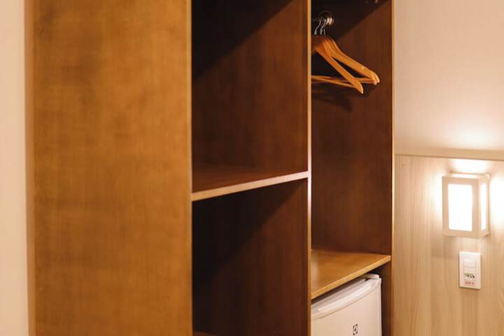 Room 20 of 43