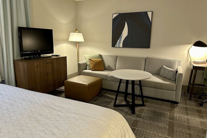 1 Queen Studio Suite (5 of 37)
