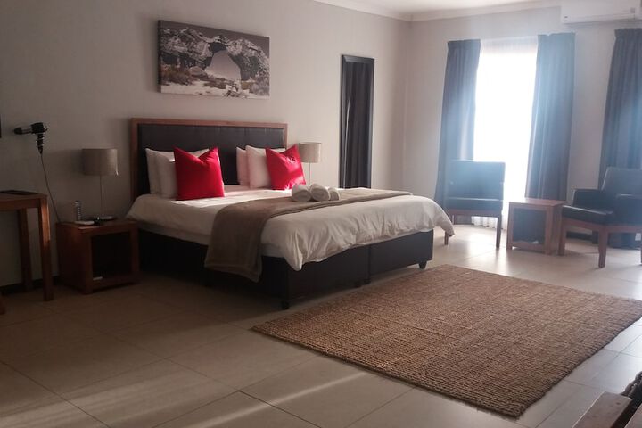 Room 15 of 34