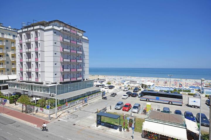 Hotel 57 of 61