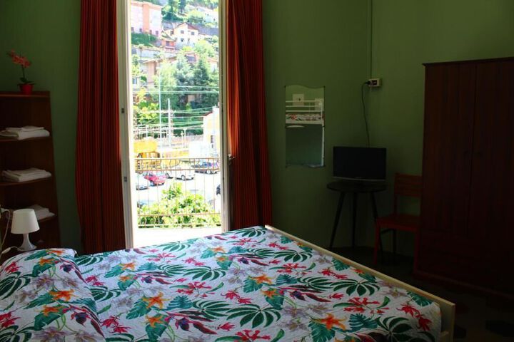 Room 104 of 107