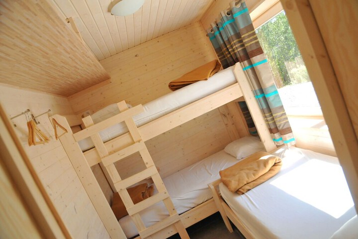 Room 7 of 19