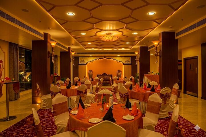 Ballroom/Hall 36 of 45