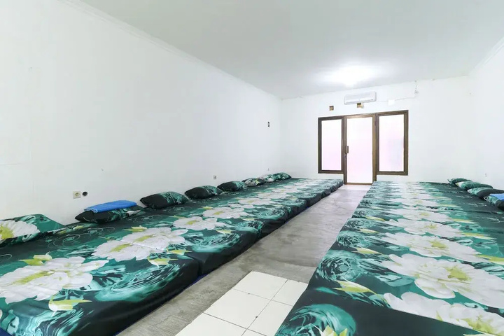 Room 5 of 19