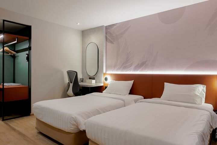 Room 5 of 47
