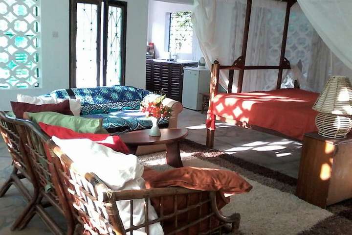 Room 14 of 34