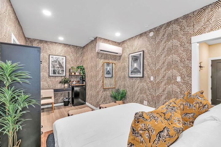 Hotel Interior 8 of 103