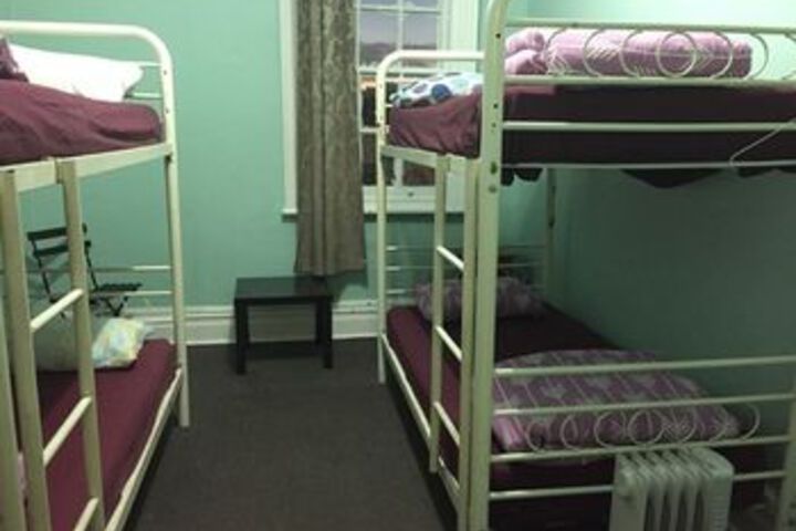 Room 33 of 52