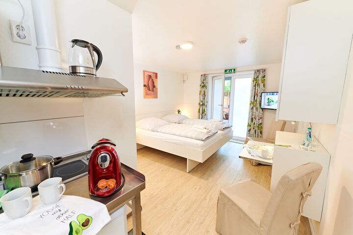Room 3 of 48