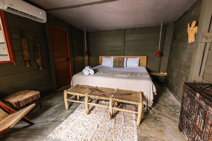 Room 15 of 53