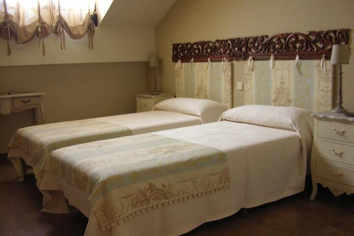 Room 21 of 40