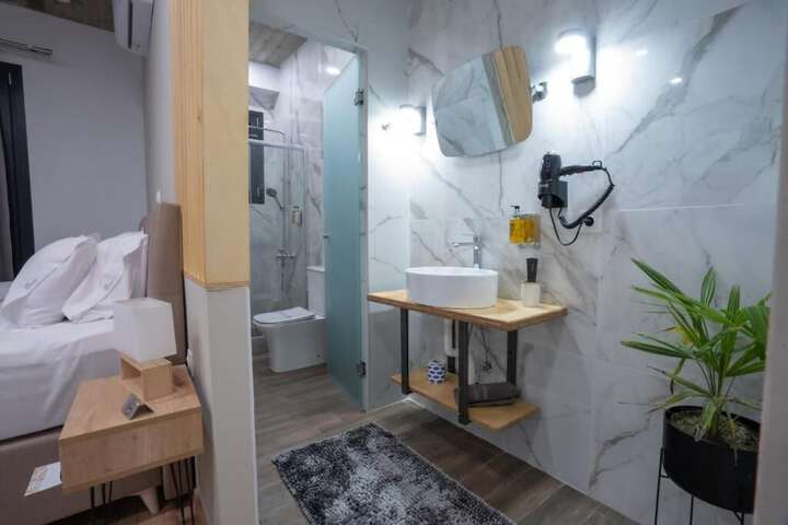 Room 3 of 22