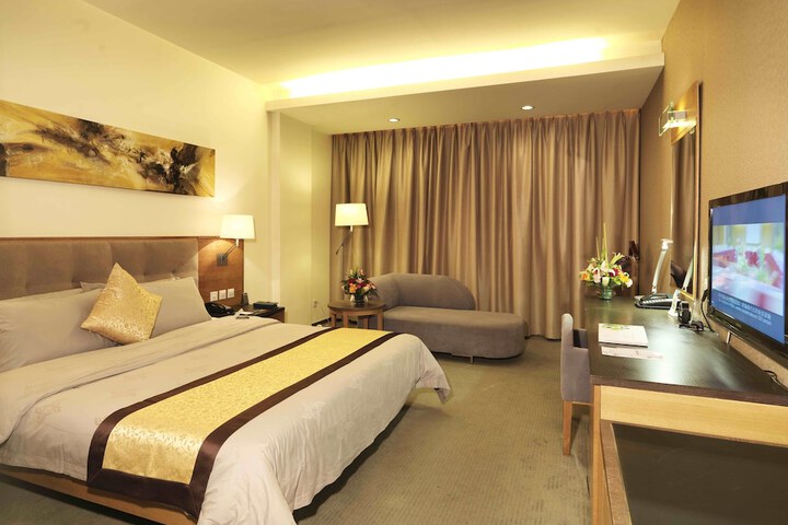 Room 4 of 44