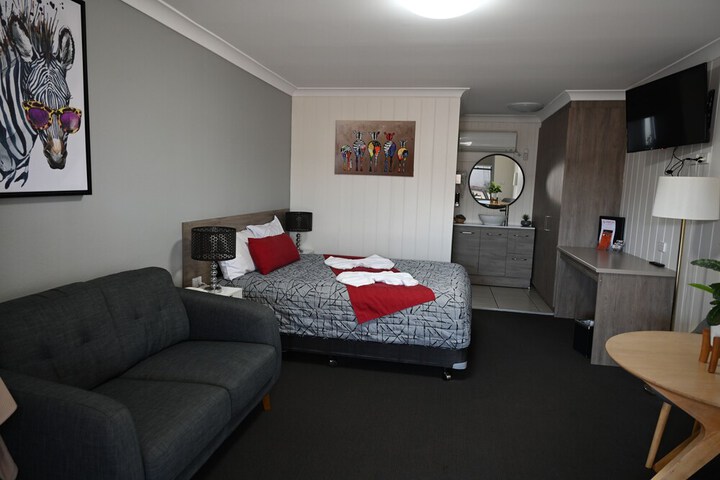 Room 6 of 36