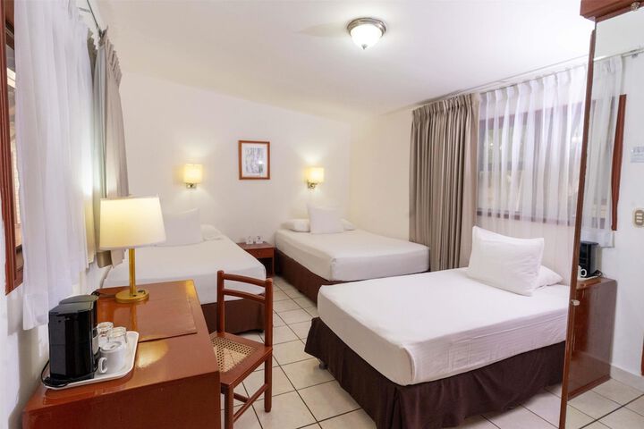 Room 14 of 68