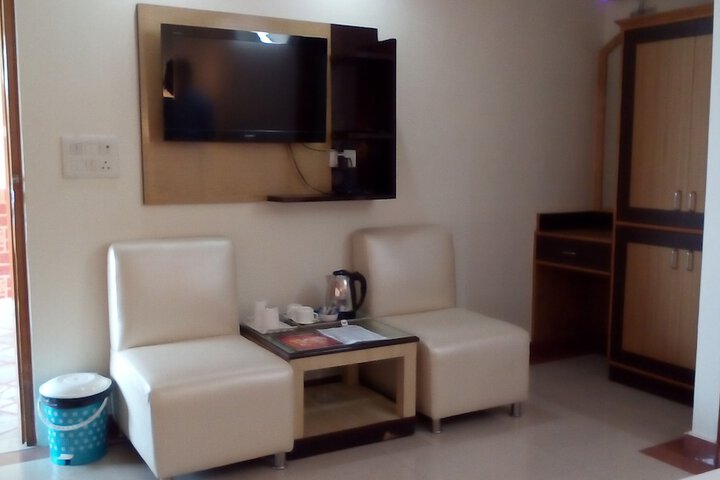 Room 52 of 120
