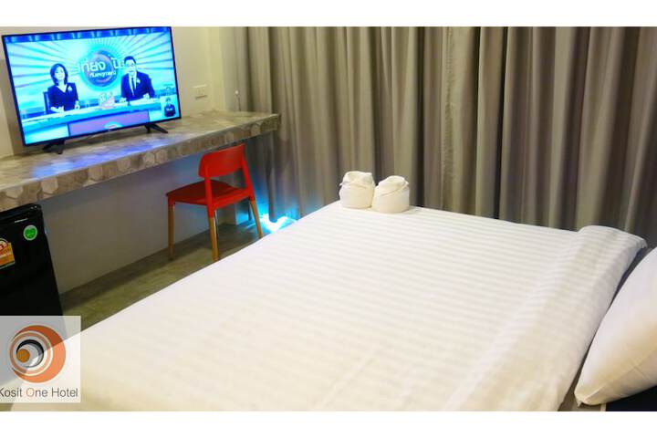 Room 10 of 64