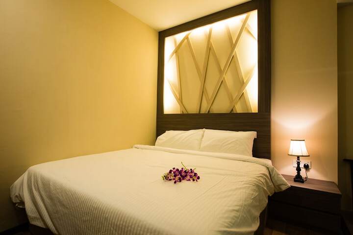 Room 10 of 24