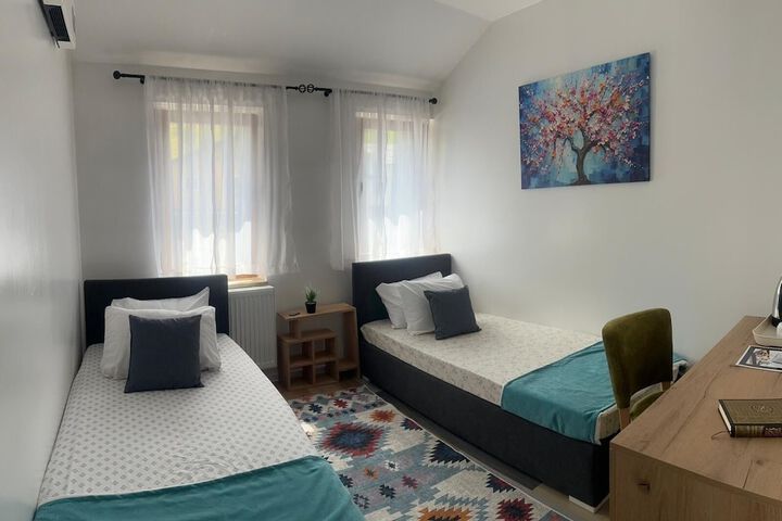 Room 10 of 50