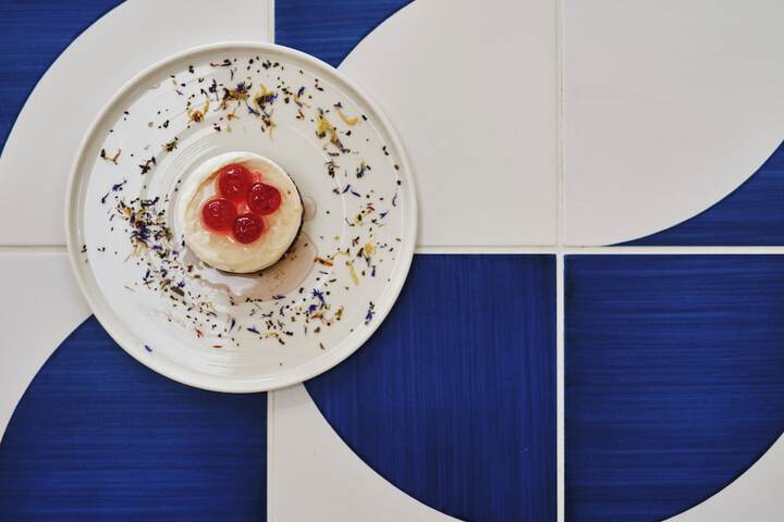 Dining 113 of 153