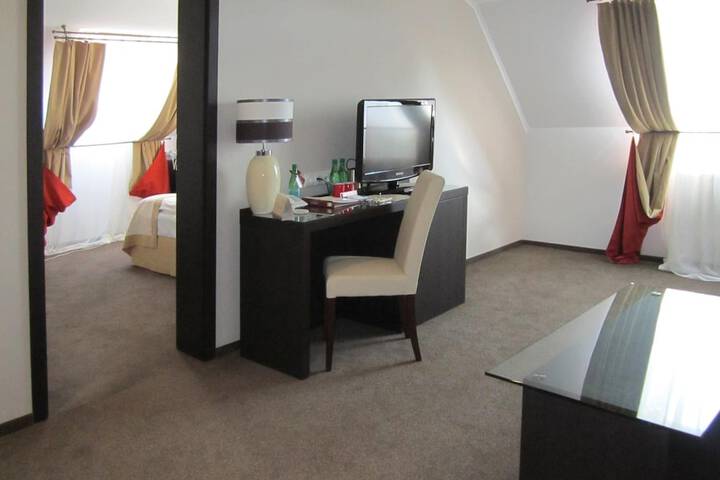 Room 22 of 63