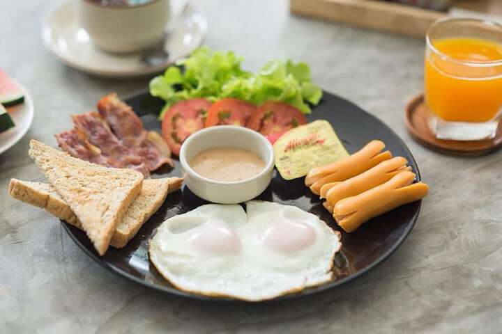 Breakfast/Coffee Service 60 of 83
