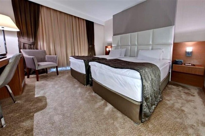 Room 22 of 52