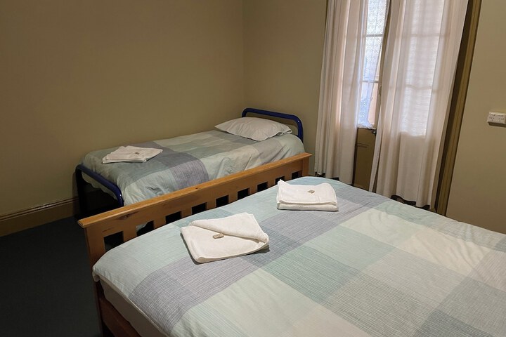 Room 7 of 17