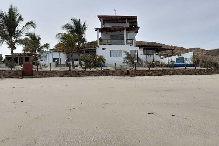 Exterior of Las Fragatas Casa Hotel