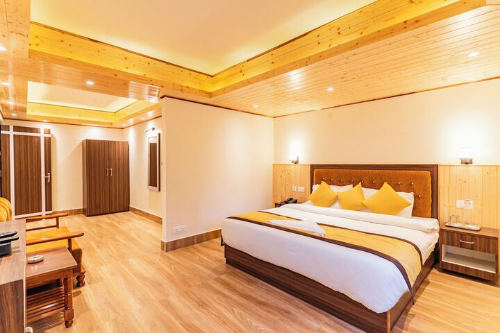 Room 24 of 41