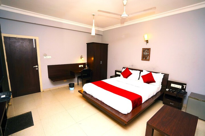 Room 5 of 19