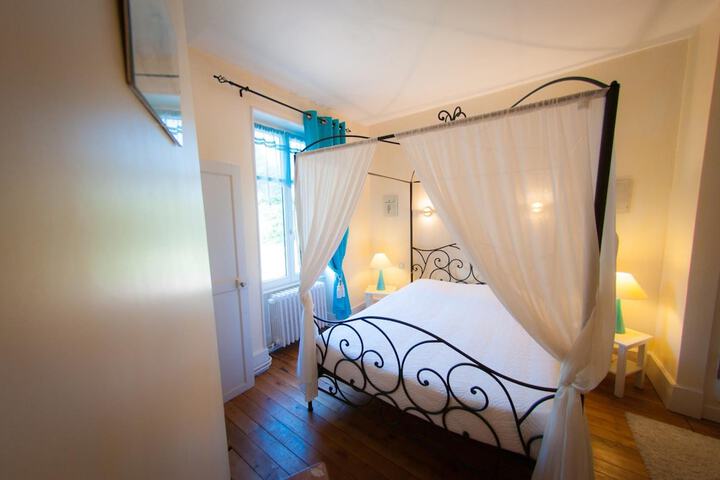 Room 13 of 54