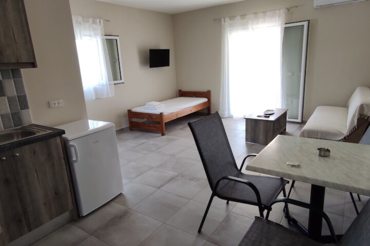 Room 8 of 60