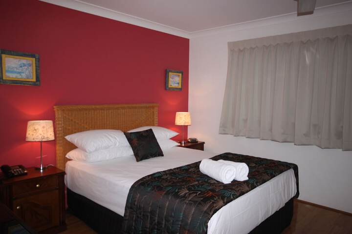 Room 5 of 71