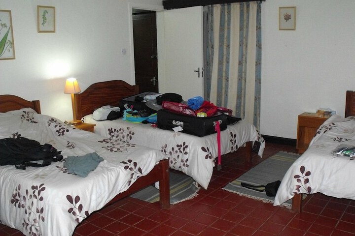 Room 13 of 115