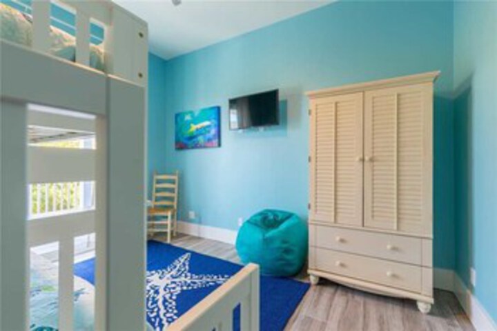 Room 48 of 51
