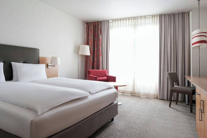 Room 17 of 78