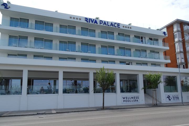 Hotel 64 of 64