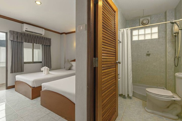 Room 26 of 29