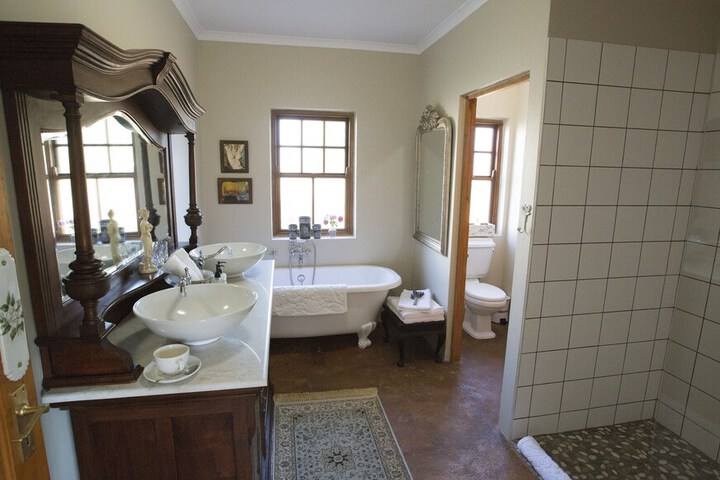 Bathroom Interior Photo